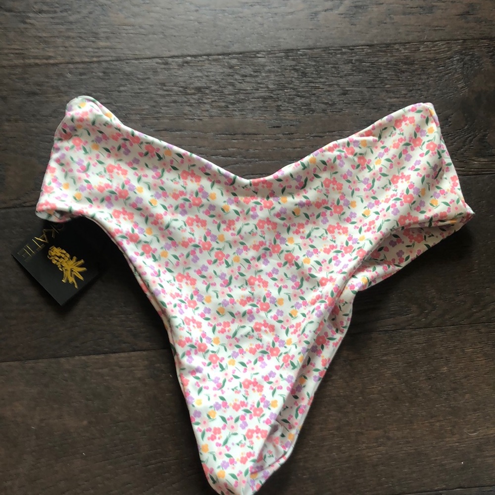 New Skatie Melly bottoms Sicily print in medium